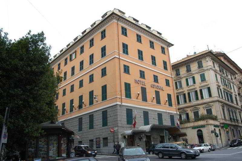 Astoria Hotel 4*